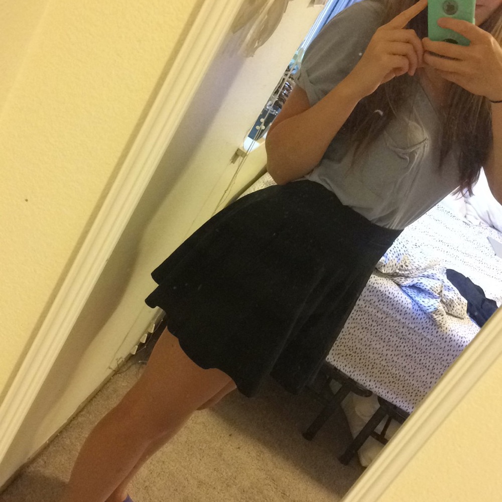 Black Medium Victoria's Secret pink skirt